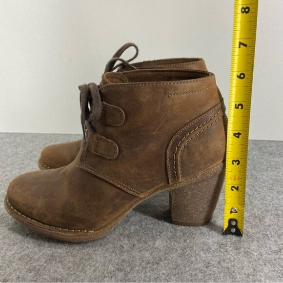 Clarks Artisan CARLETA LYON Brown Leather Lace Up Ankle Boot Boho Women’s 7.5M - Picture 13 of 13